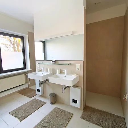 Apartmán Gruppen 9 Gaeste Messe Parklatz Gym