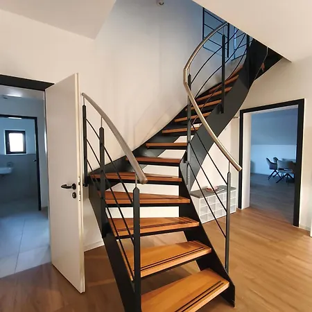 Apartmán Gruppen 9 Gaeste Messe Parklatz Gym *