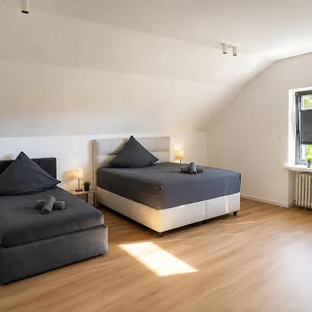 Gruppen 9 Gaeste Messe Parklatz Gym Apartmán *