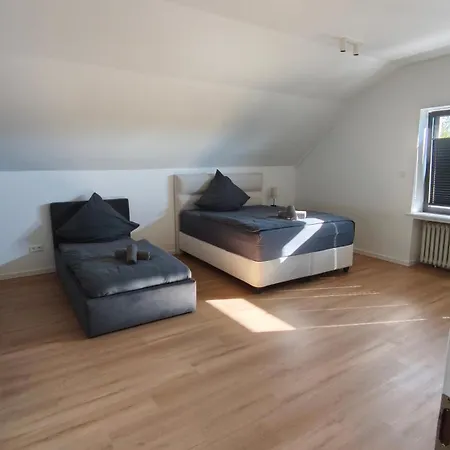 Gruppen 9 Gaeste Messe Parklatz Gym Apartmán