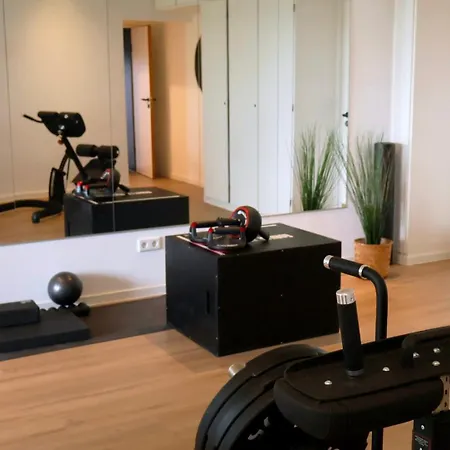 Gruppen 9 Gaeste Messe Parklatz Gym