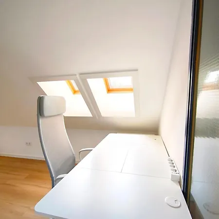 Maisonette 9pers. Parkplatzgym Naehe Messeai… Apartment Dusseldorf